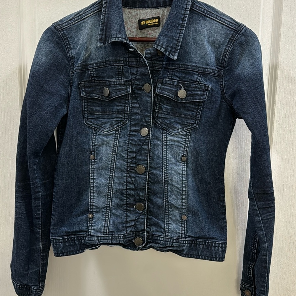 Women’s denim jacket